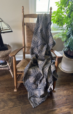 NORMANDY NAVY/TAN THROW *NEW*